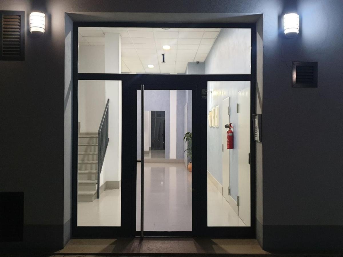 Apartamento Residencial Carmen オロペサ・デル・マール エクステリア 写真